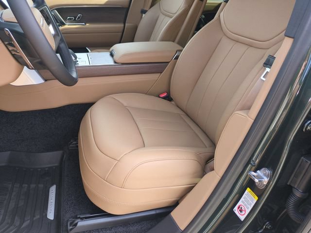 New 2026 Land Rover Range Rover Long Wheelbase SE AWD/4WD image 12