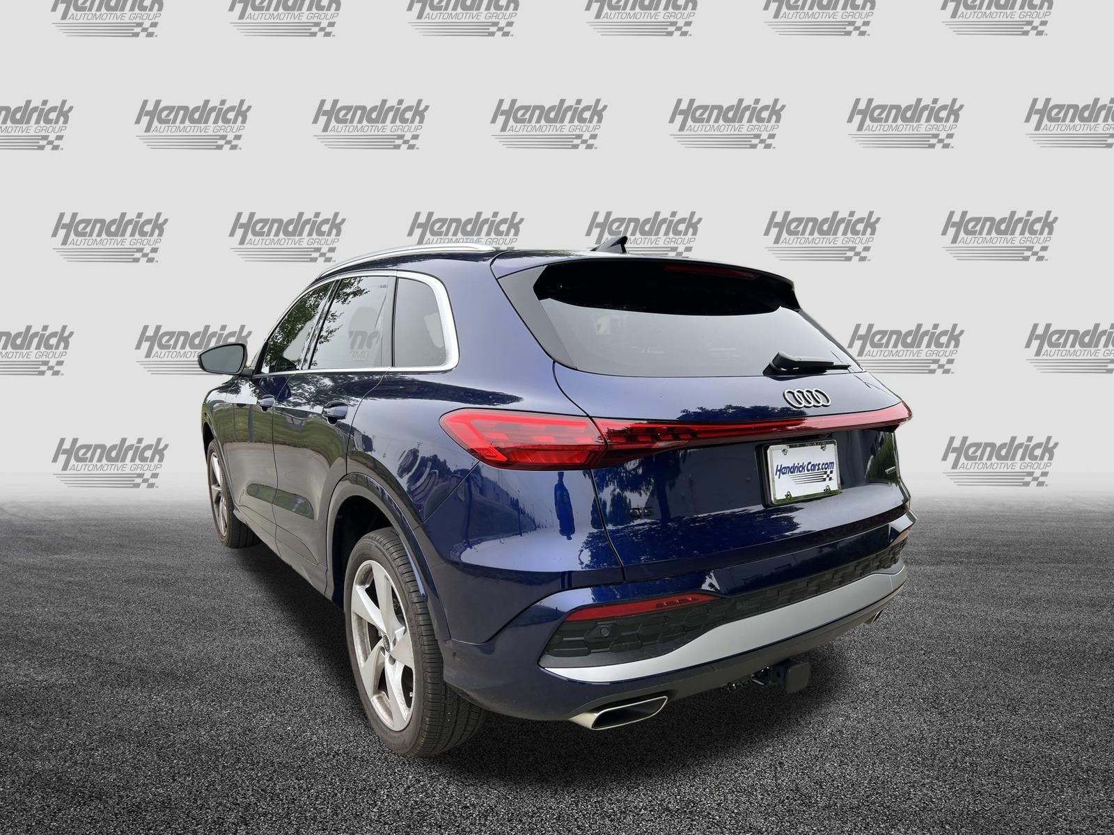 Used 2025 Audi Q5 Premium Plus w/ Premium Plus AWD/4WD image 9