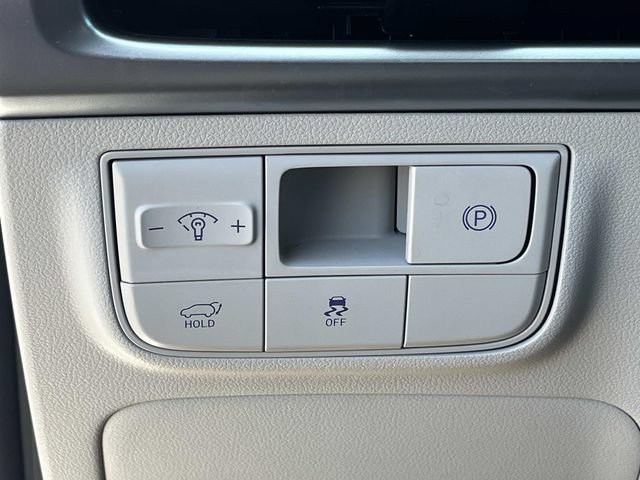 Certified 2026 Hyundai Tucson Limited FWD image 29