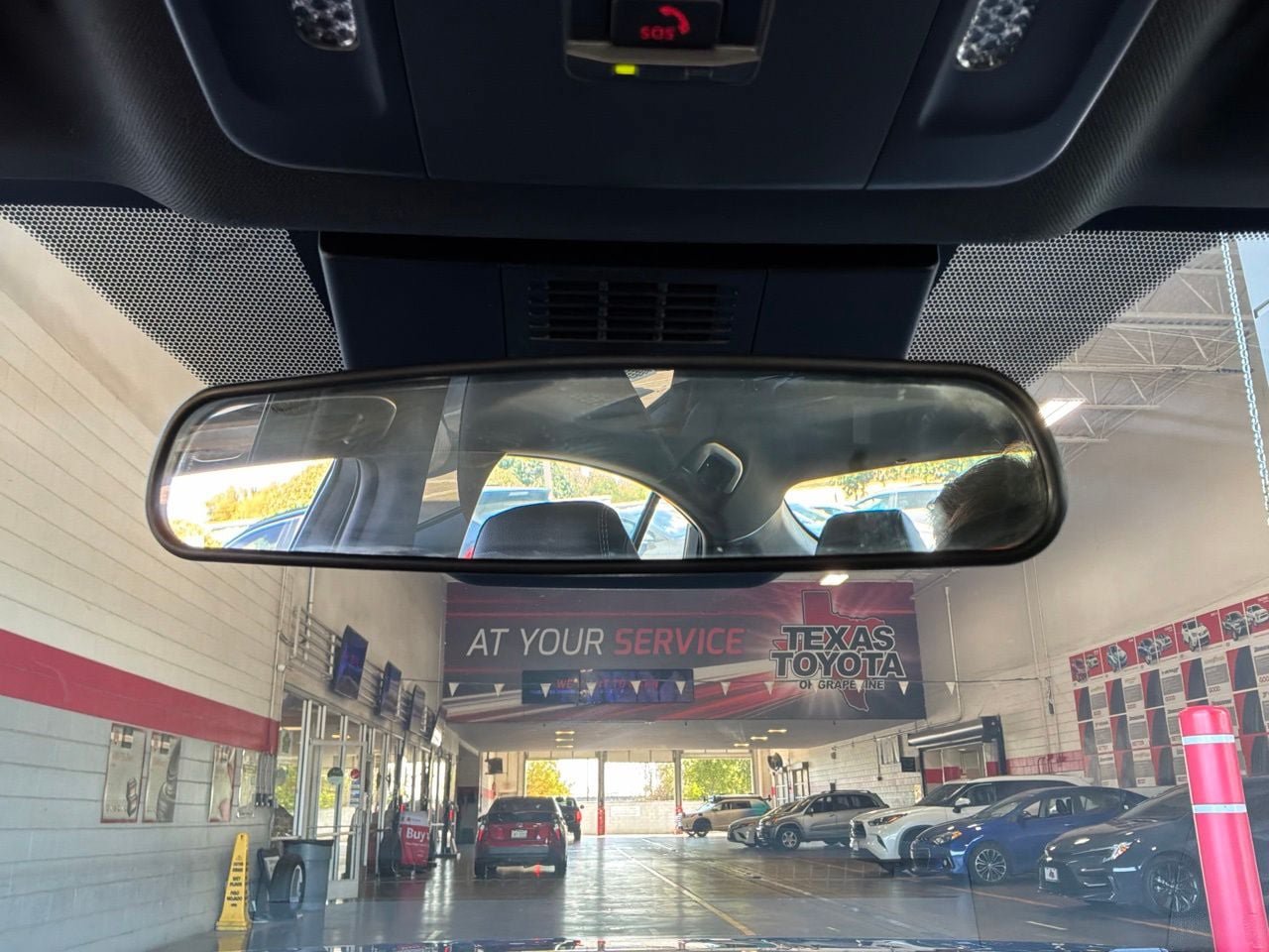 Used 2026 Toyota Camry SE FWD image 19