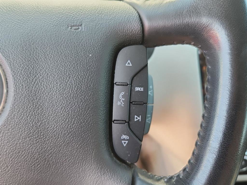 Used 2013 Chevrolet Impala LTZ FWD image 14