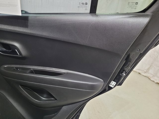 Used 2020 Chevrolet Trax LS w/ Tint and Cruise Package image 37