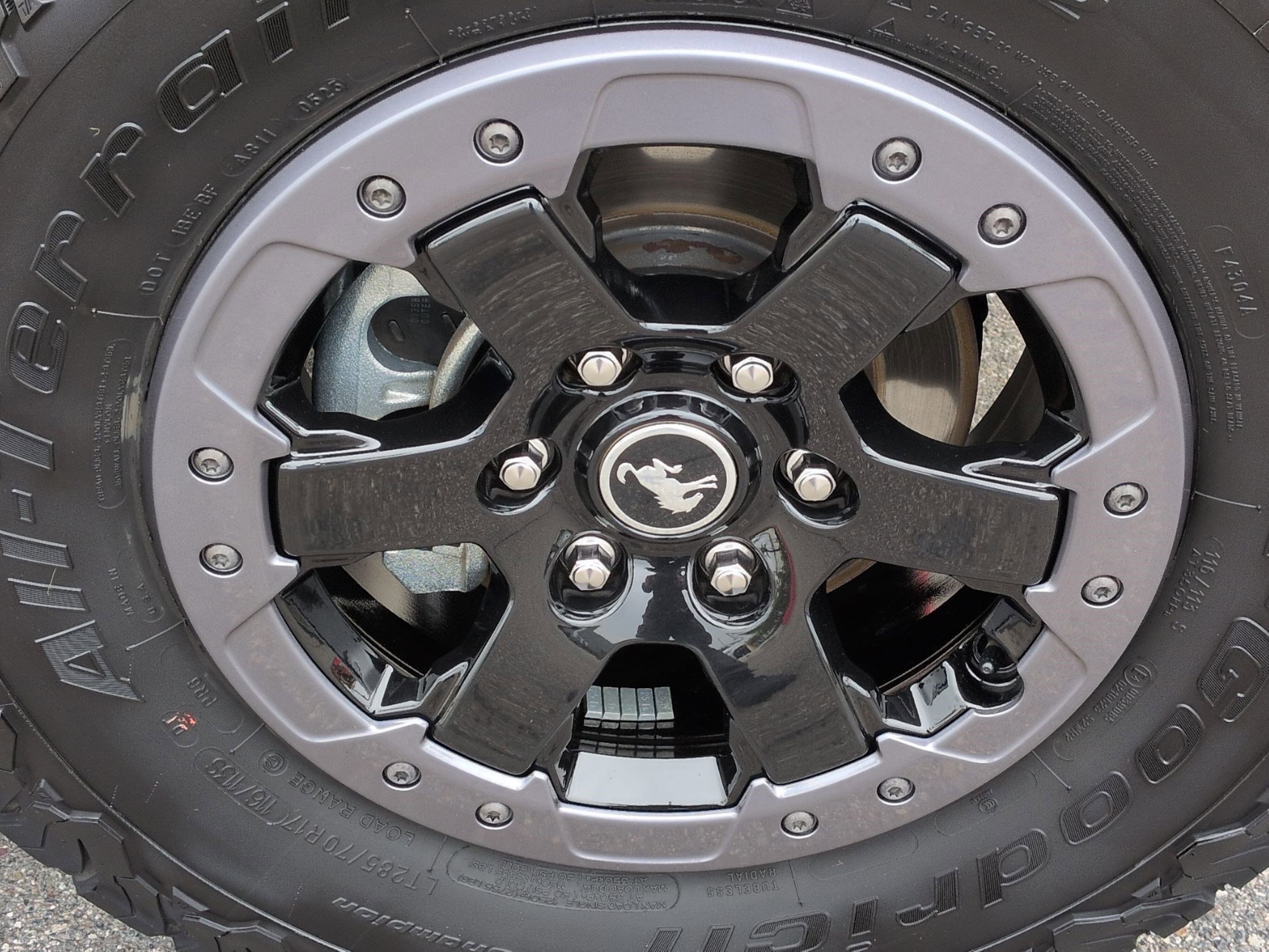 Used 2023 Ford Bronco Badlands image 13