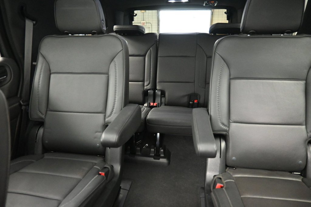 Used 2023 GMC Yukon Denali AWD/4WD image 23