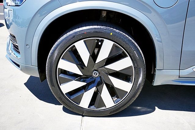 Used 2023 Volvo XC90 T8 Ultimate w/ Protection Package Premier AWD/4WD image 14
