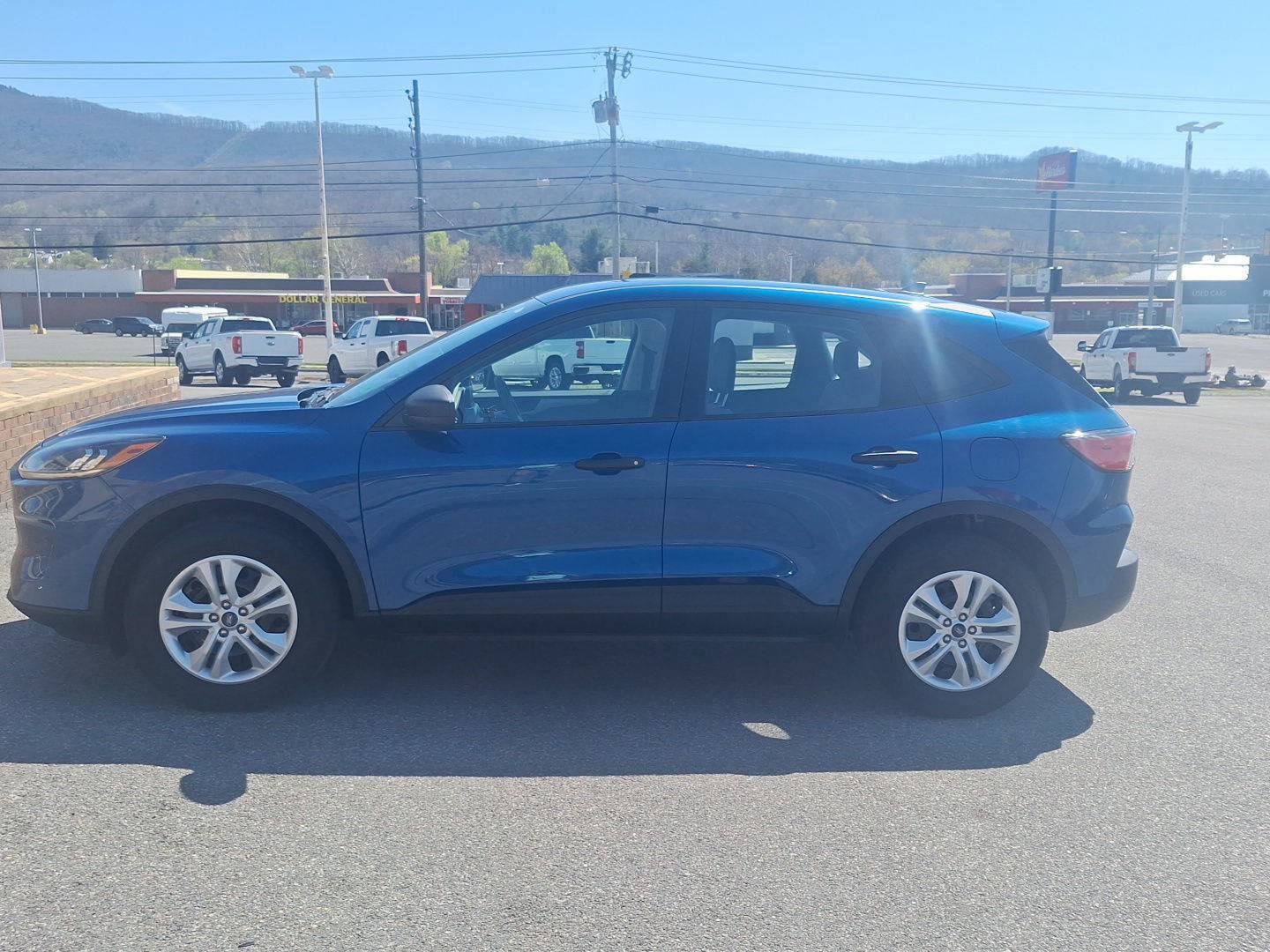 Used 2022 Ford Escape S image 6