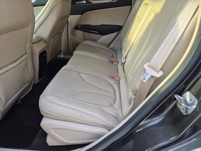 Used 2017 Lincoln MKC Premiere FWD image 15