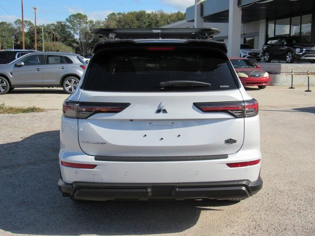 New 2026 Mitsubishi Outlander Trail Edition image 4