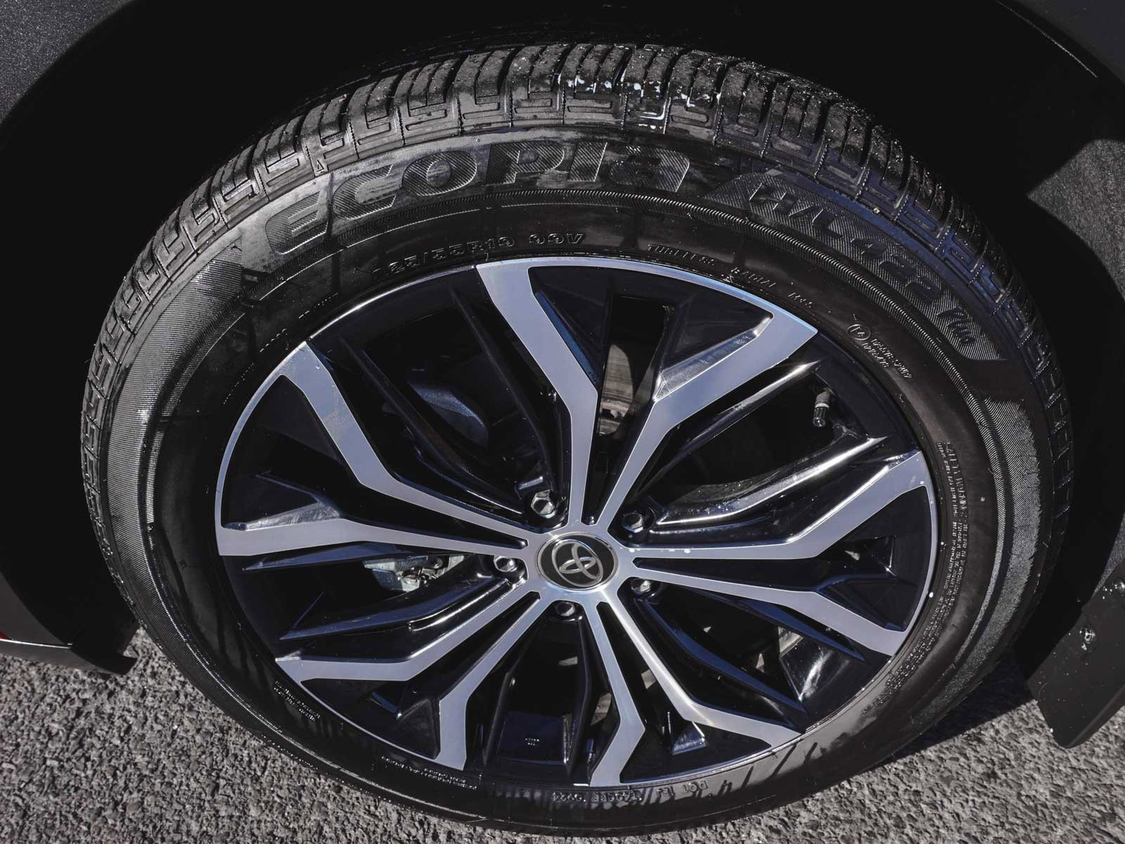 Used 2024 Toyota Crown XLE image 8