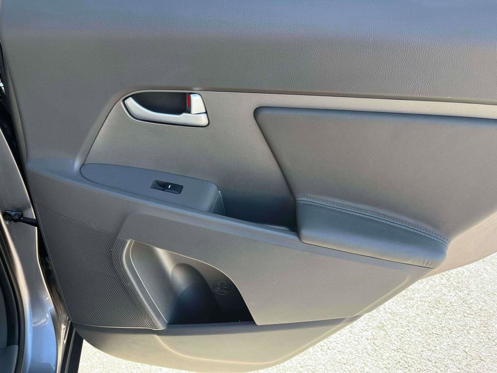 Used 2013 Kia Sportage EX w/ EX Premium Pkg image 9