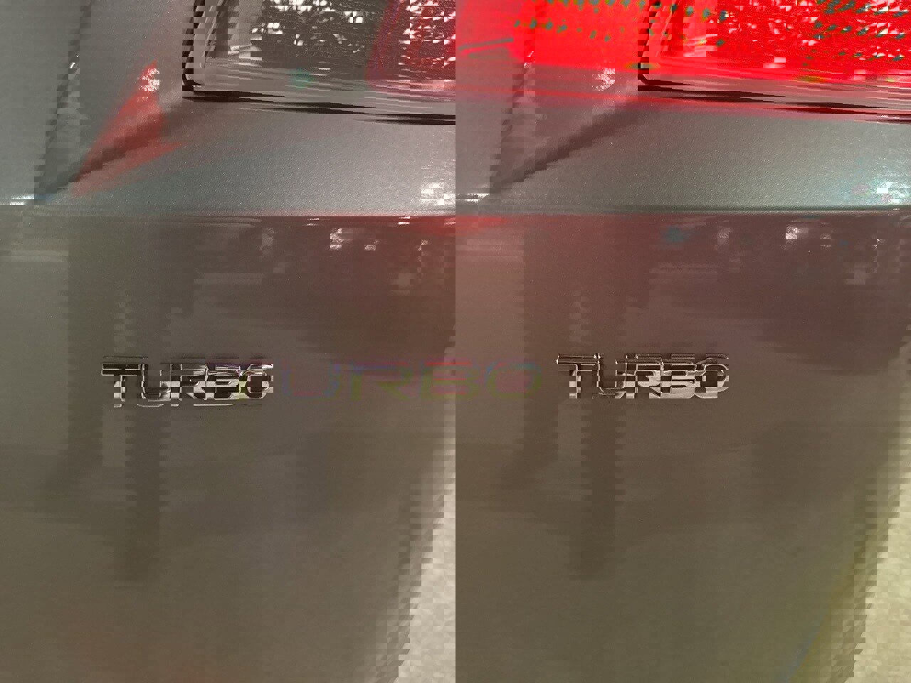 Used 2007 Saturn Sky Red Line image 6