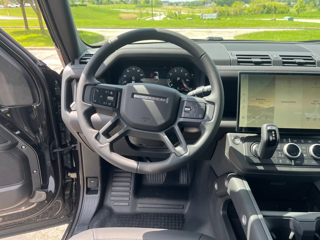 New 2026 Land Rover Defender 110 S AWD/4WD image 13