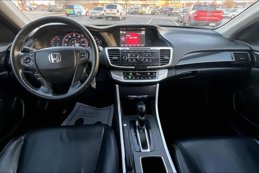 Used 2015 Honda Accord Sport image 18