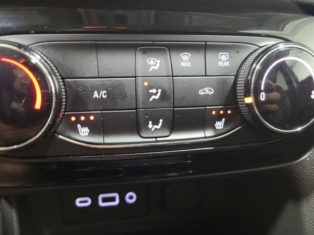 Used 2020 Buick Encore GX Preferred w/ Cold Weather Comfort Package FWD image 31