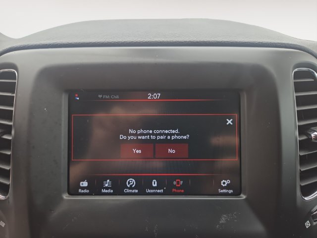 Used 2019 Jeep Compass Latitude AWD/4WD image 23