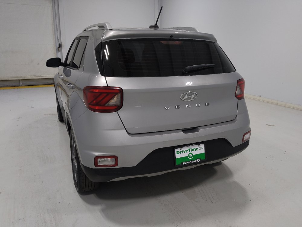 Used 2025 Hyundai Venue SEL FWD image 6
