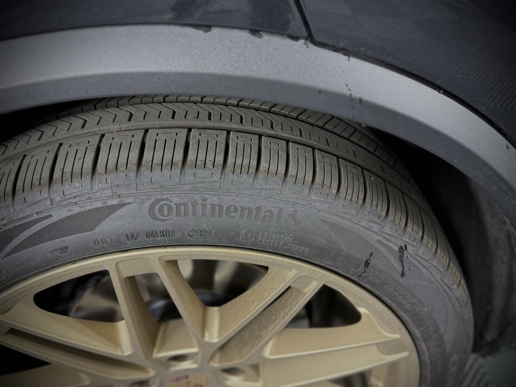 New 2024 Porsche Macan 4 Electric image 19