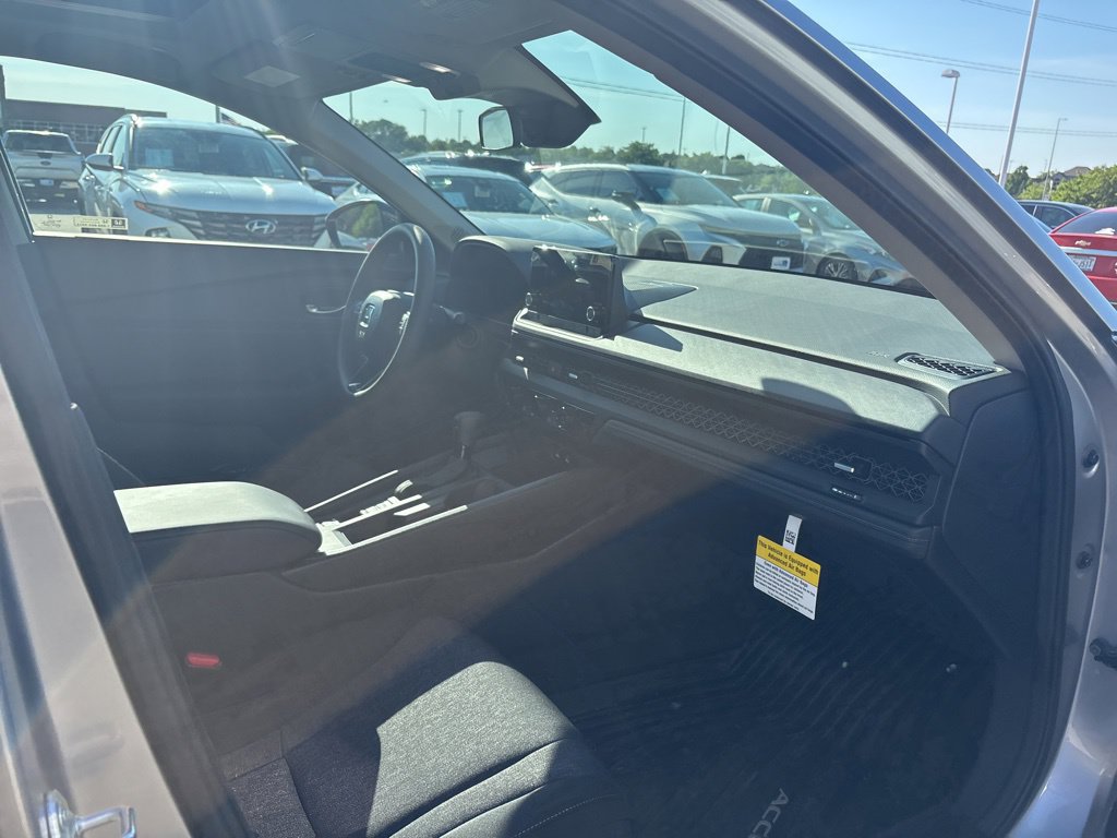Certified 2025 Honda Accord SE image 21