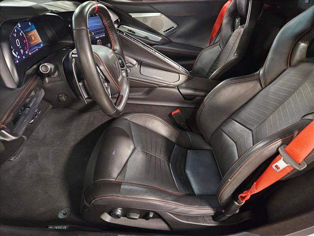 Used 2021 Chevrolet Corvette Stingray Premium Conv w/ Z51 Performance Package RWD image 16