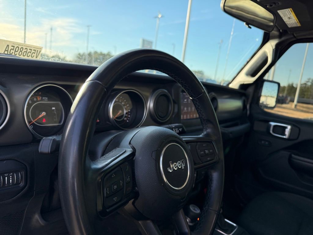 Used 2021 Jeep Gladiator Willys image 23