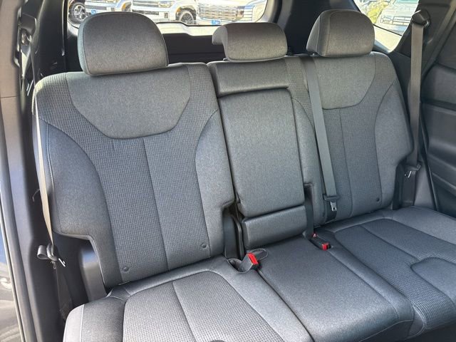 Used 2023 Hyundai Santa Fe SEL w/ Cargo Package image 23