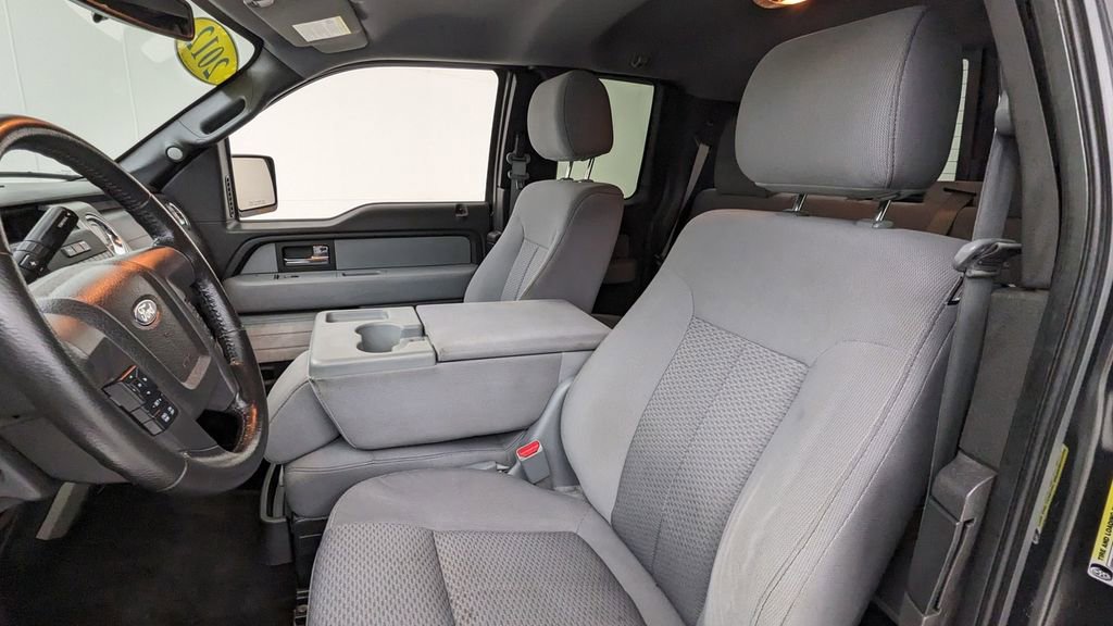 Used 2012 Ford F150 XLT w/ XLT Chrome Pkg image 2