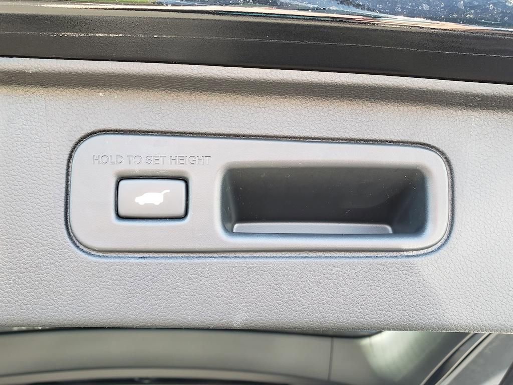 Used 2024 Honda Pilot Elite image 8