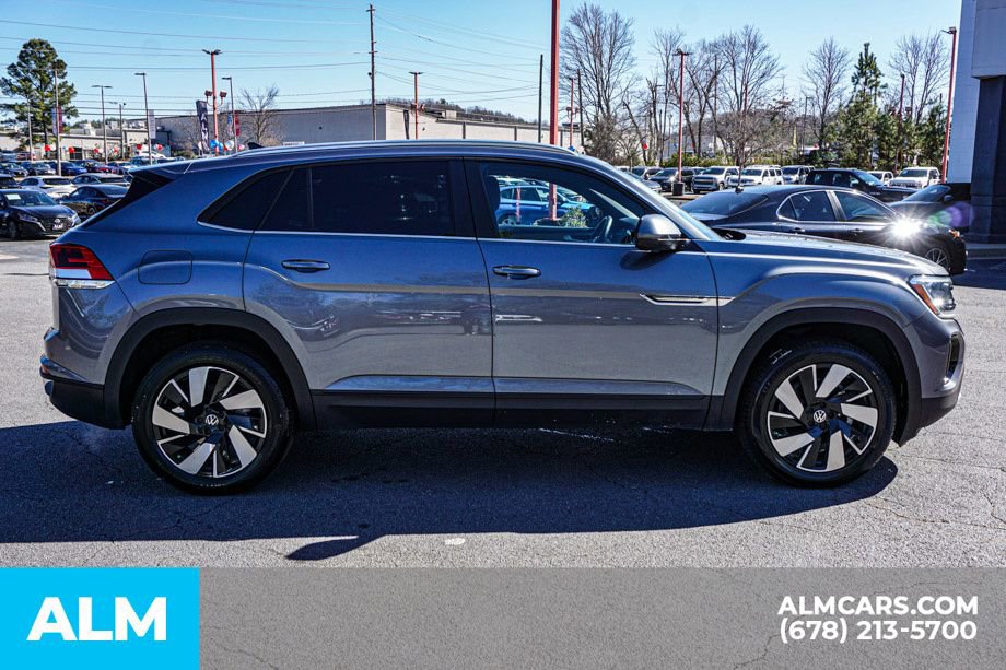 Used 2024 Volkswagen Atlas Cross Sport SE image 8