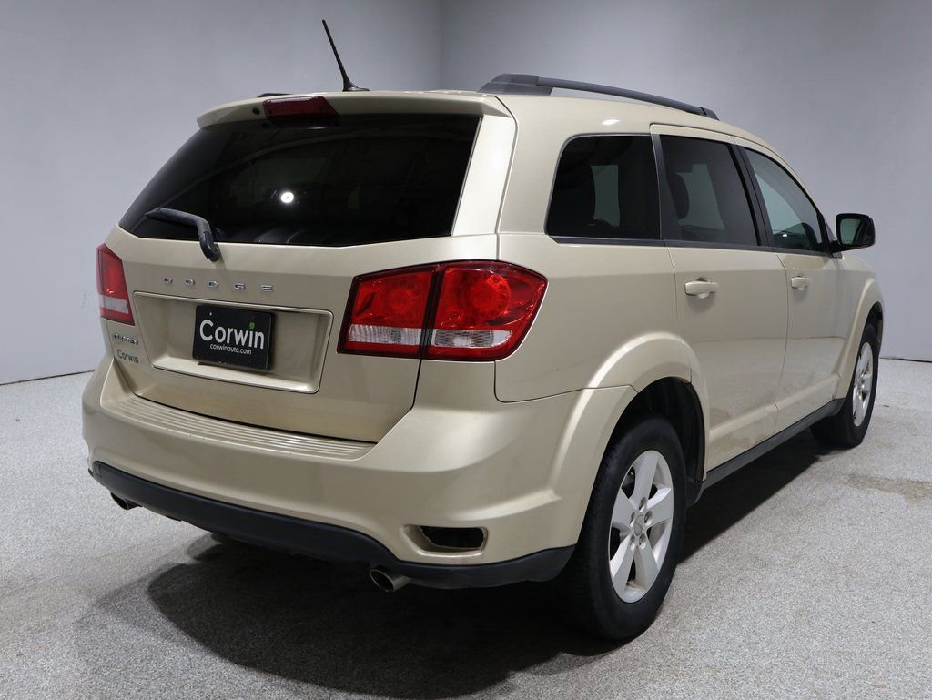 Used 2011 Dodge Journey Mainstreet w/ Flexible Seating Group video 2