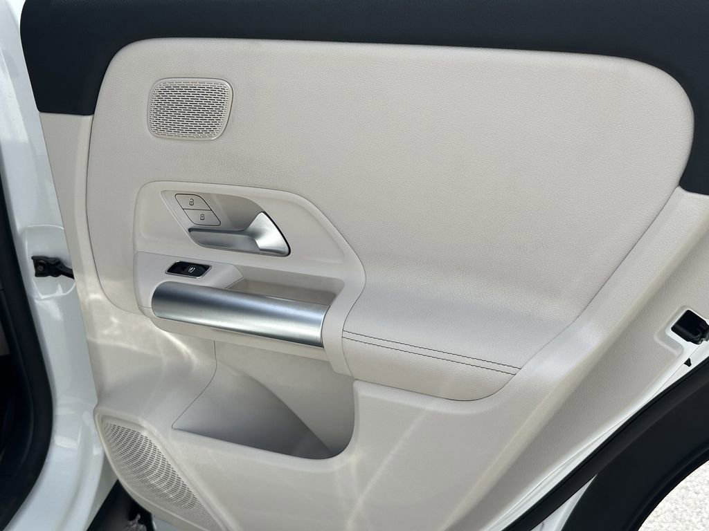 Certified 2025 Mercedes-Benz GLA 250 4MATIC image 19
