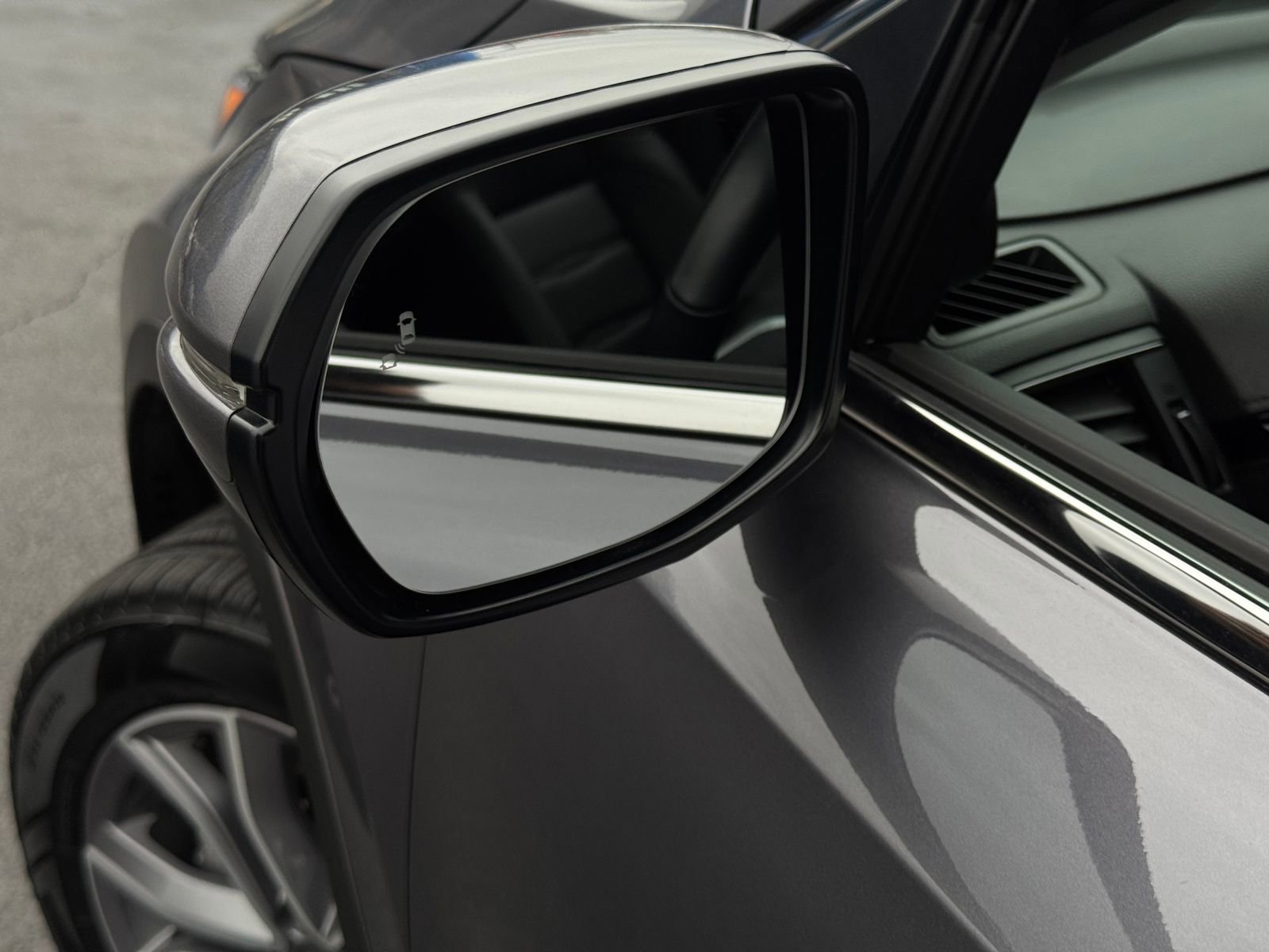 Used 2021 Honda CR-V Touring image 35