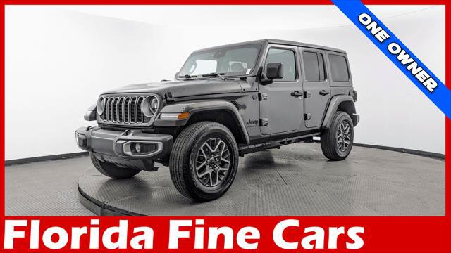 Used 2025 Jeep Wrangler Unlimited Sahara AWD/4WD image 1