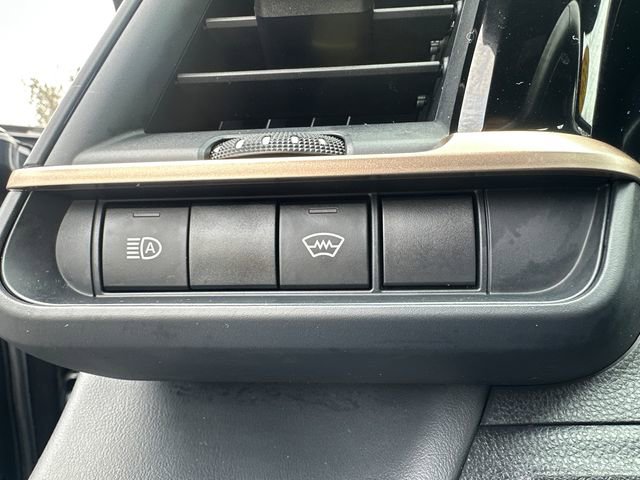 Certified 2023 Toyota Crown XLE image 33