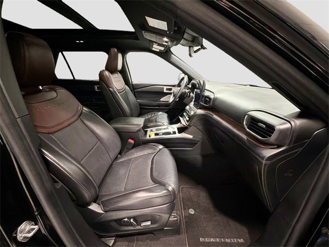 Used 2020 Ford Explorer Platinum w/ Premium Technology Package image 24