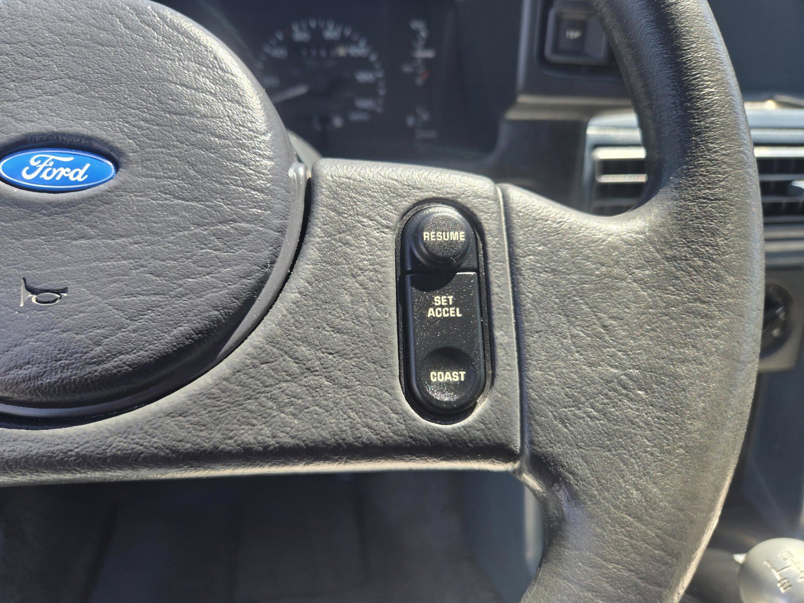 Used 1989 Ford Mustang LX RWD image 16