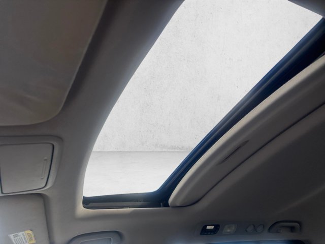 Used 2015 Honda Odyssey EX-L image 12