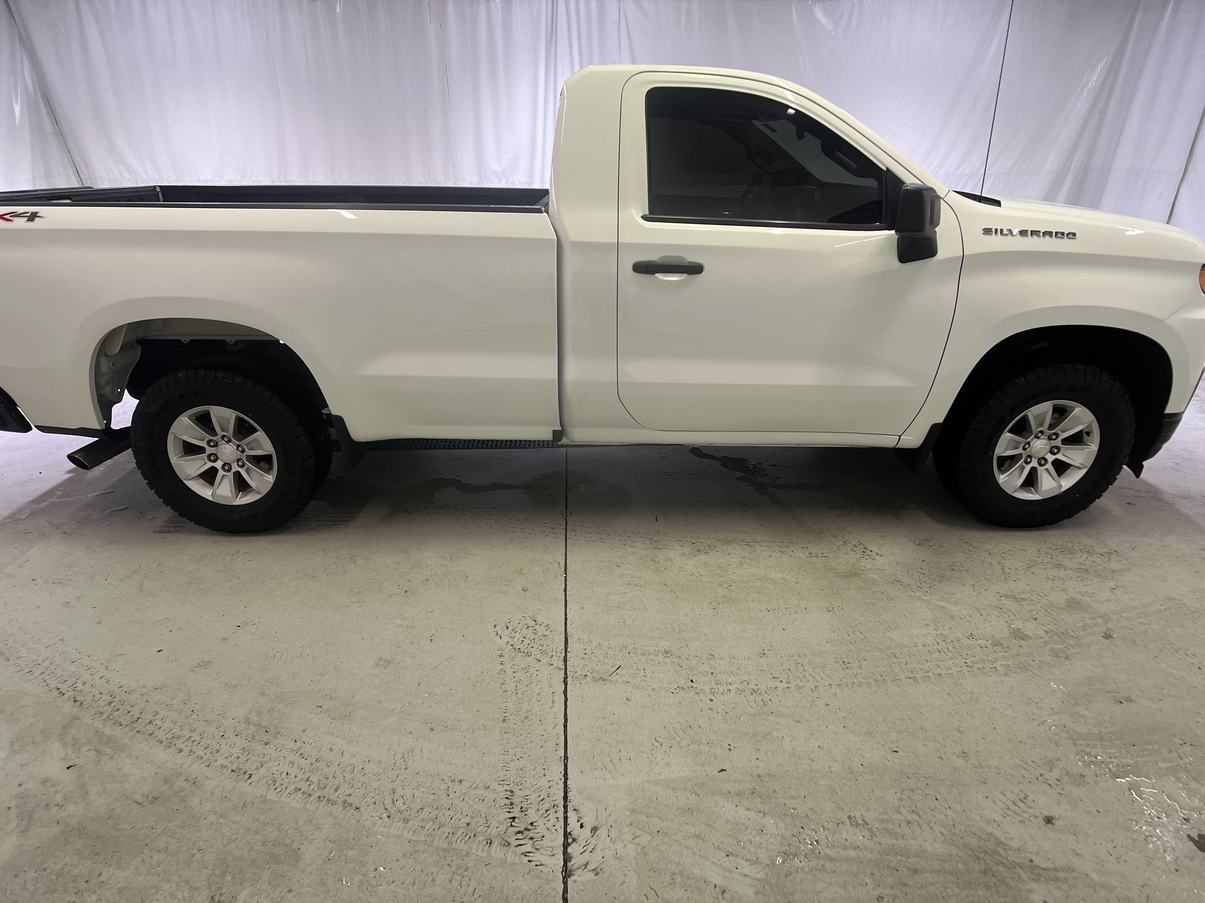 Used 2020 Chevrolet Silverado 1500 W/T w/ WT Value Package AWD/4WD image 12