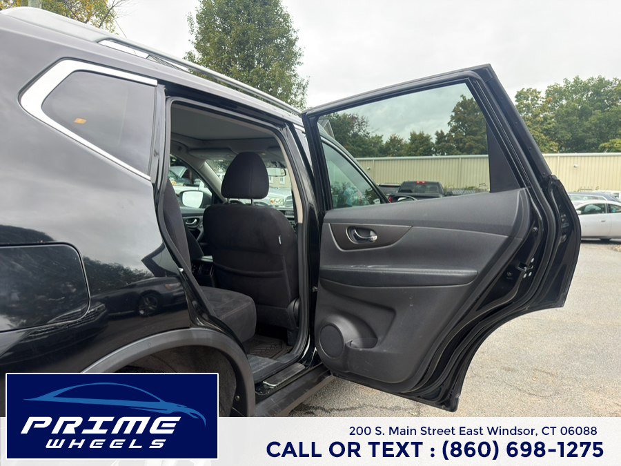Used 2015 Nissan Rogue SV w/ SV Premium Package AWD/4WD image 14