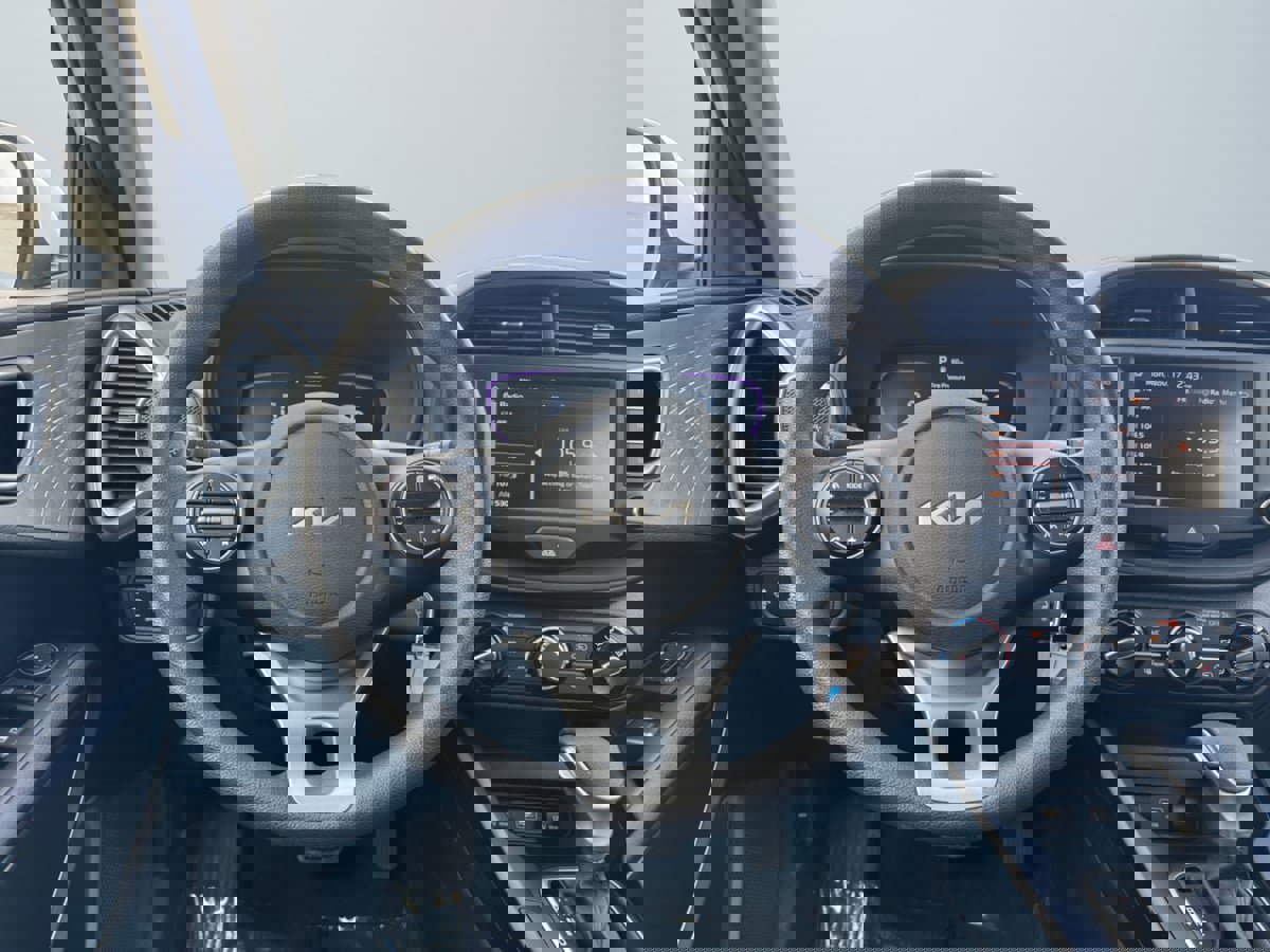 Used 2024 Kia Soul LX w/ Option Group 015 image 11