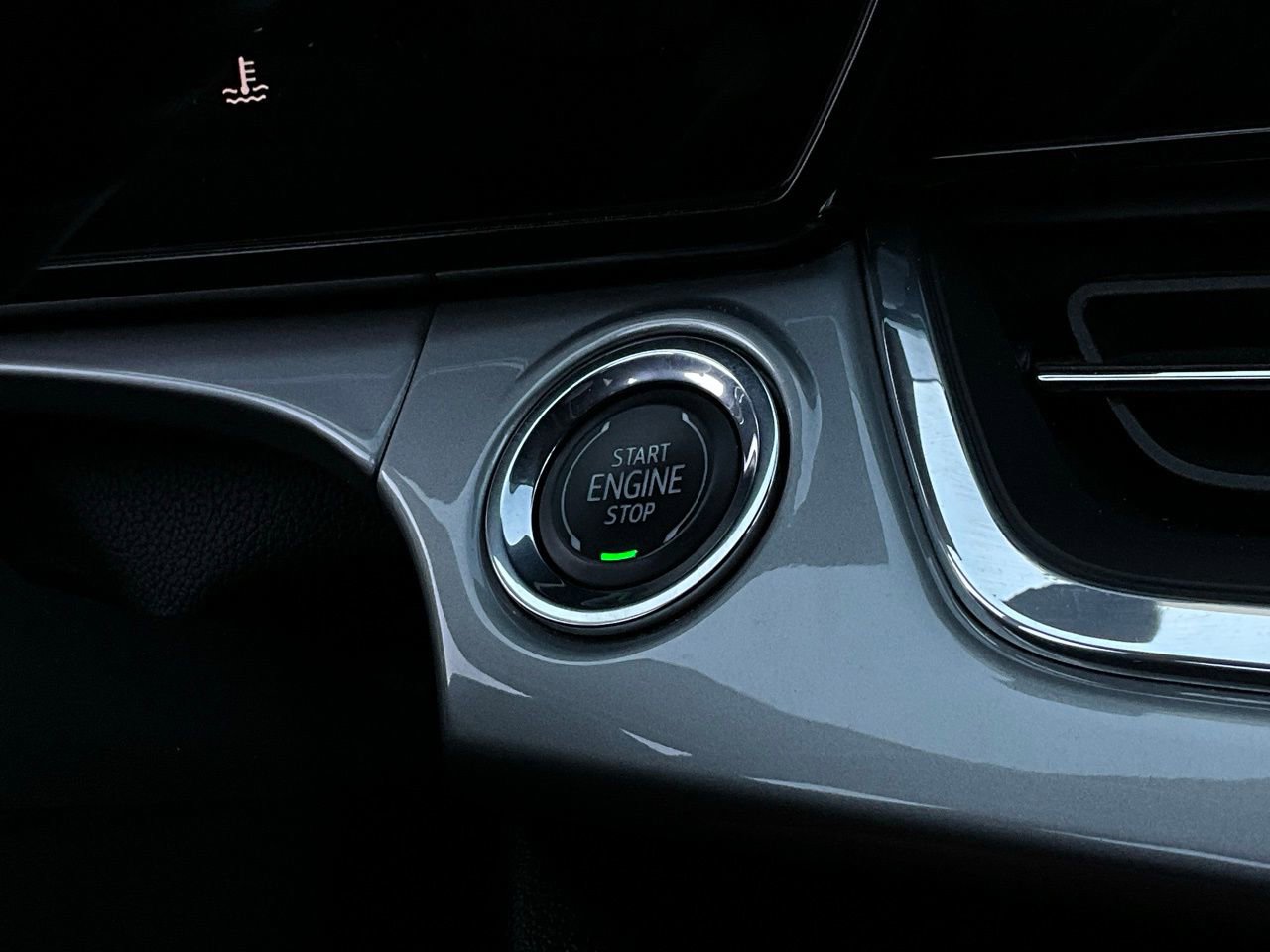 Used 2025 Chevrolet Trax LT image 26