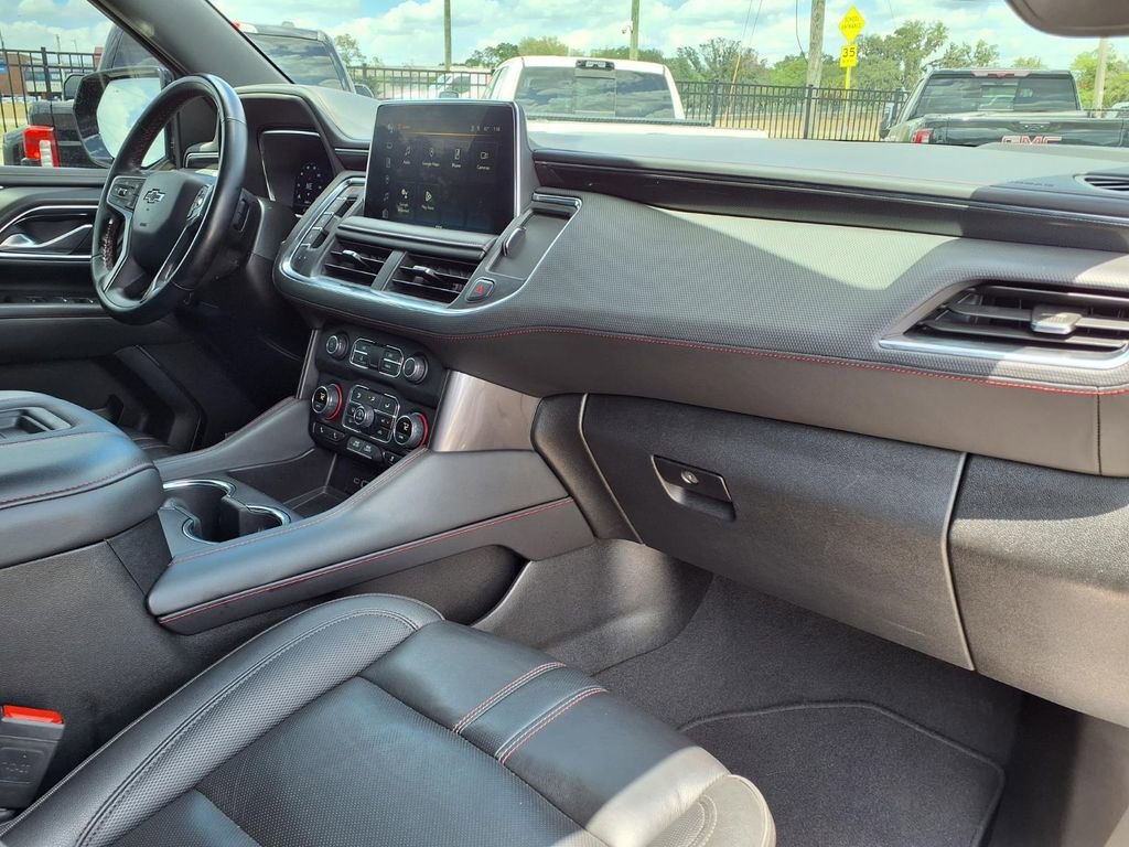 Used 2024 Chevrolet Suburban RST w/ Luxury Package AWD/4WD image 11