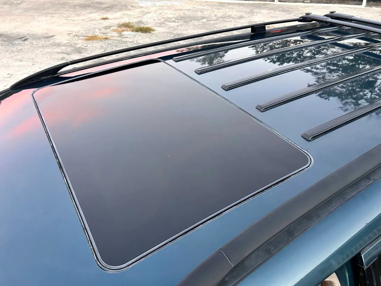 Used 1999 Mercedes-Benz E 320 4MATIC Wagon image 18