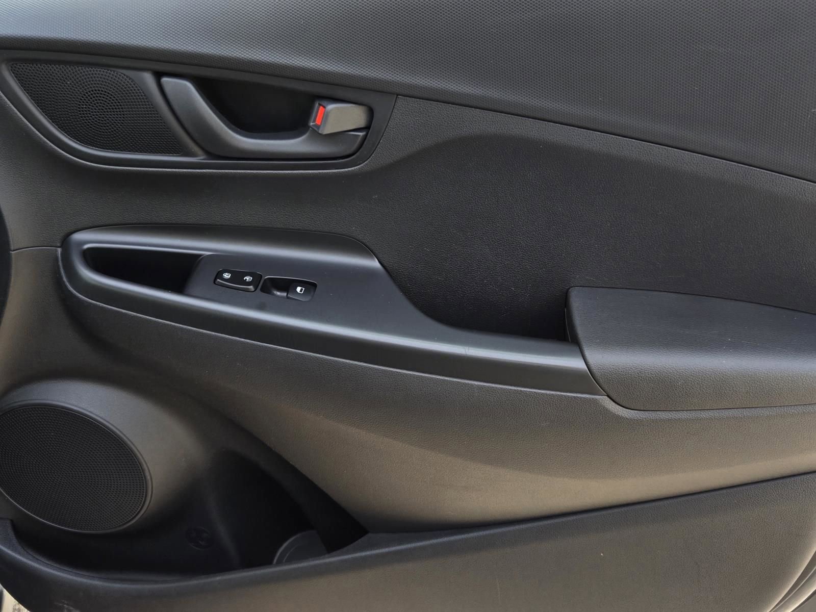 Used 2019 Hyundai Kona SE FWD image 9