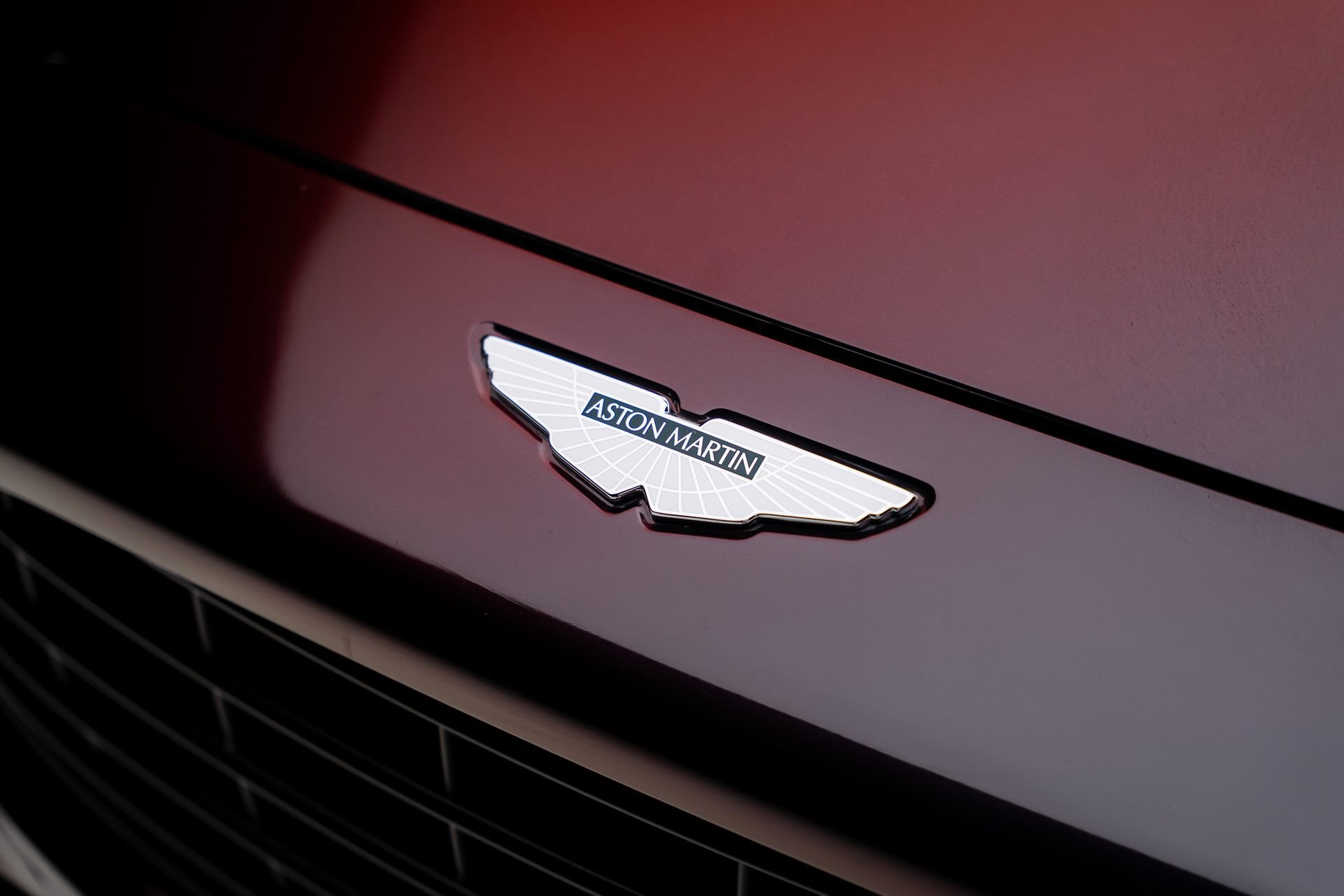 Used 2023 Aston Martin DBX AWD/4WD image 13