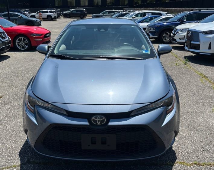 Used 2020 Toyota Corolla LE FWD image 2