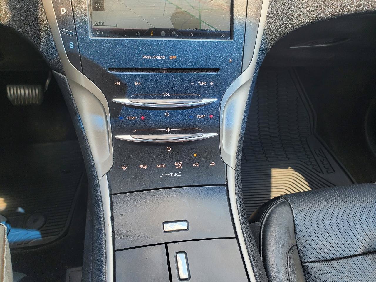 Used 2015 Lincoln MKZ w/ Equipment Group 102A Reserve FWD image 20