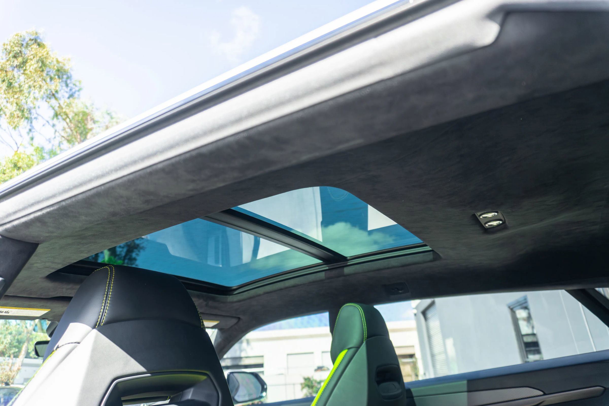 Used 2022 Lamborghini Urus image 49