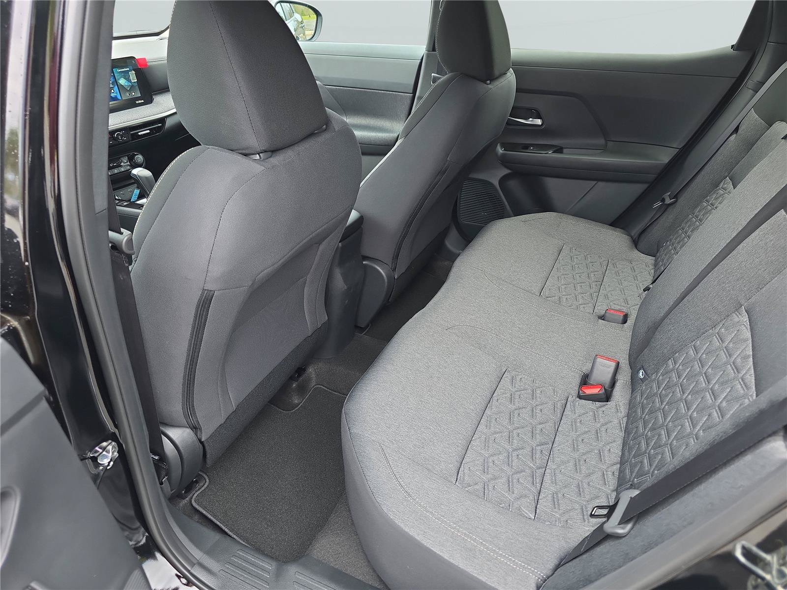 New 2026 Nissan Kicks SV w/ SV Premium Package FWD image 35