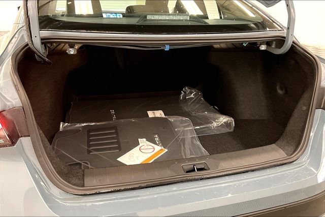New 2026 Nissan Sentra SV w/ SV Convenience Package FWD image 38