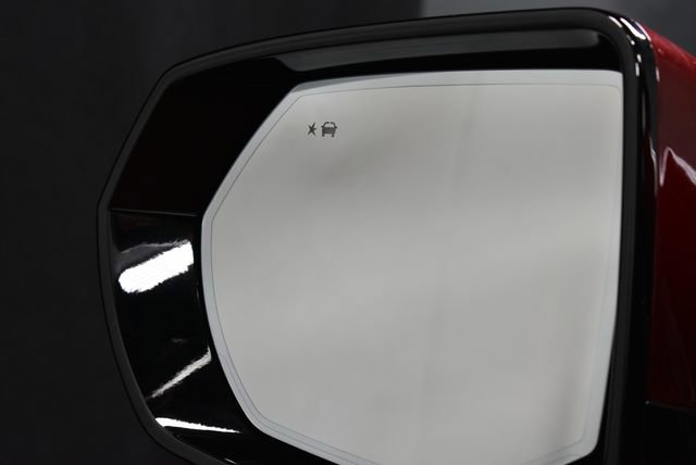 Used 2024 GMC Yukon XL Denali Ultimate AWD/4WD image 44